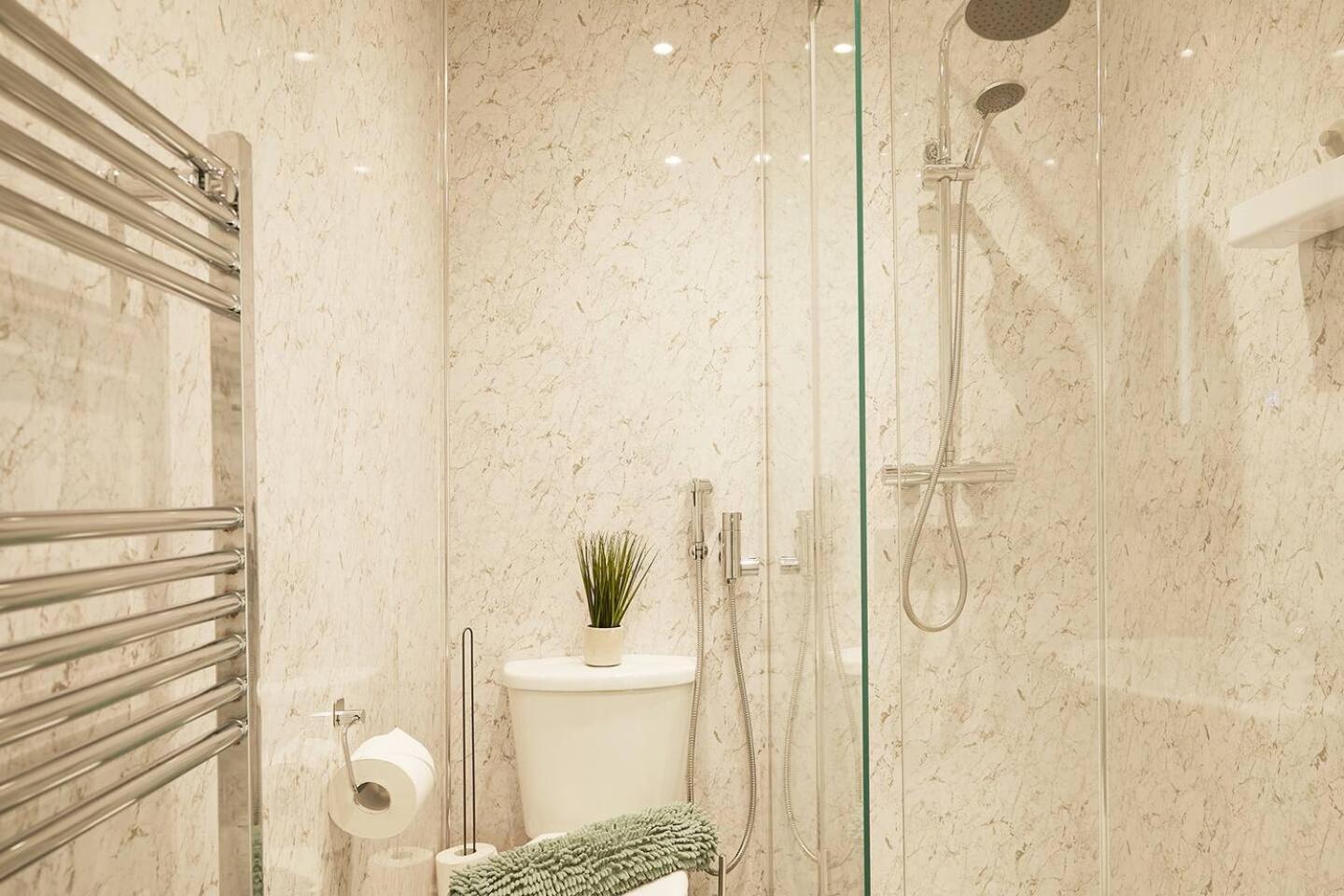 Sea View Serenity Breath Taking Sea View Sleeps 4 스카버러 외부 사진