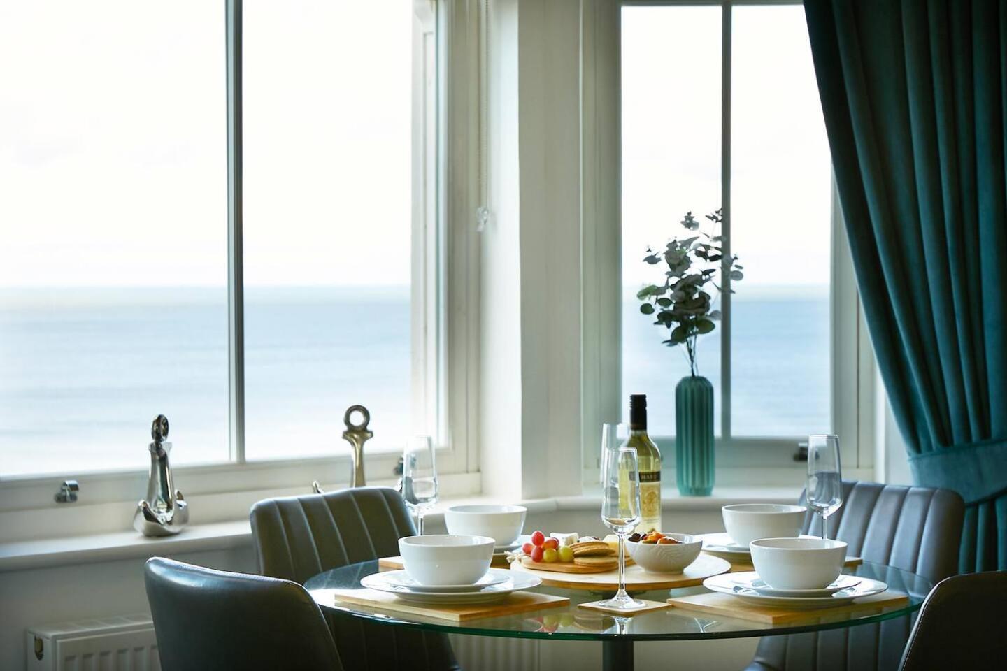 Sea View Serenity Breath Taking Sea View Sleeps 4 스카버러 외부 사진